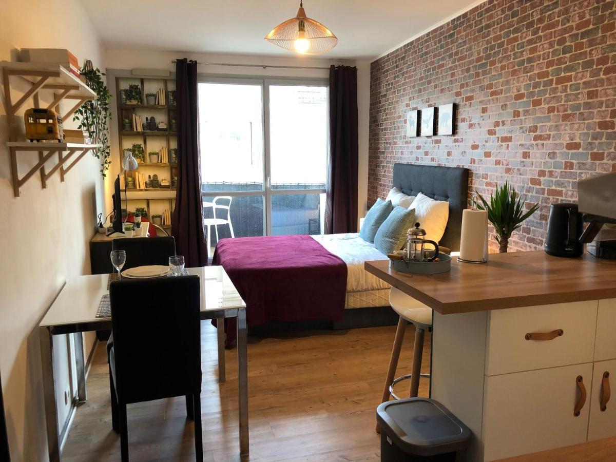 Studio Avec Balcon & Parking Gratuit - Tours Gare Екстер'єр фото