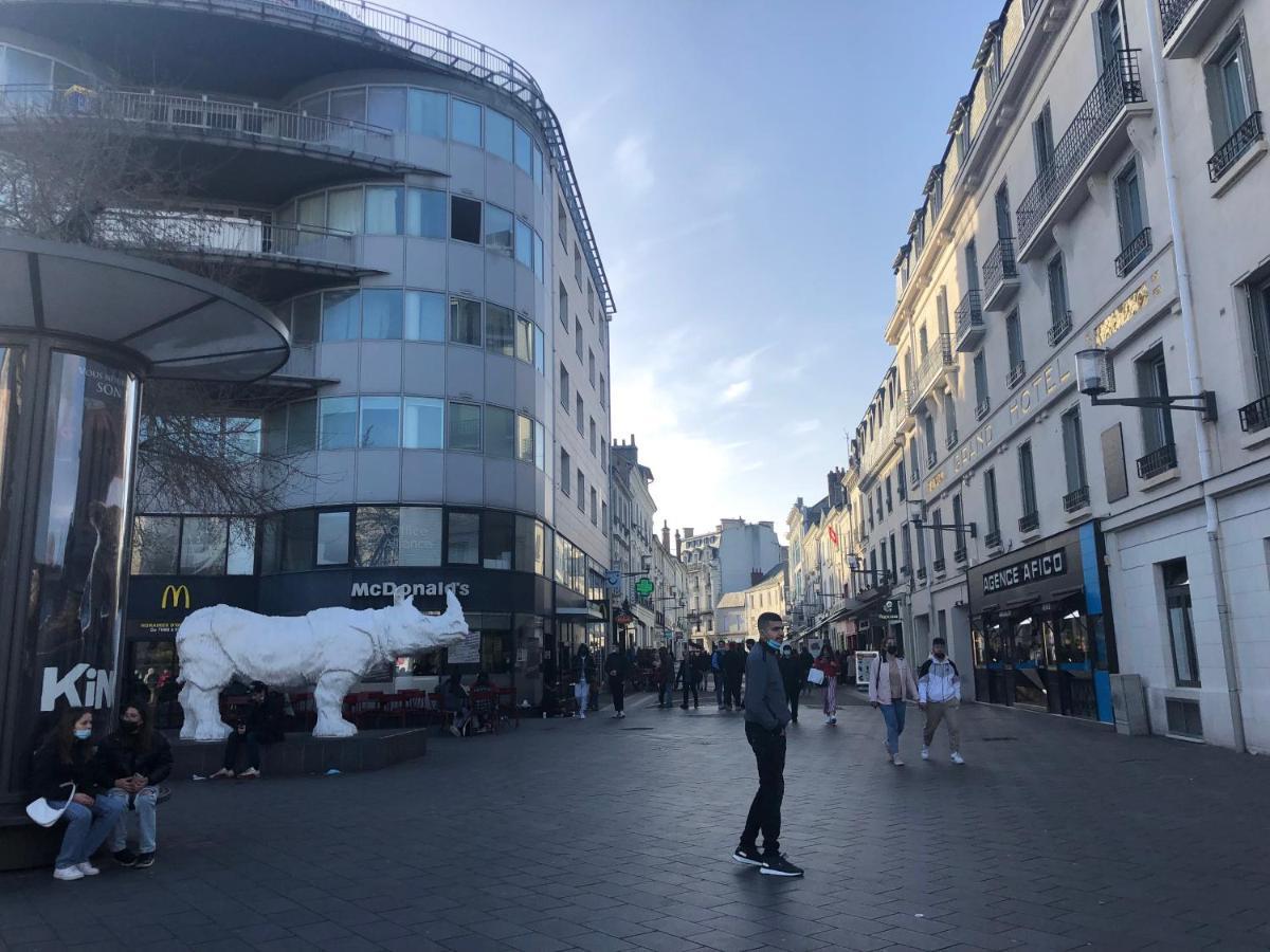 Studio Avec Balcon & Parking Gratuit - Tours Gare Екстер'єр фото