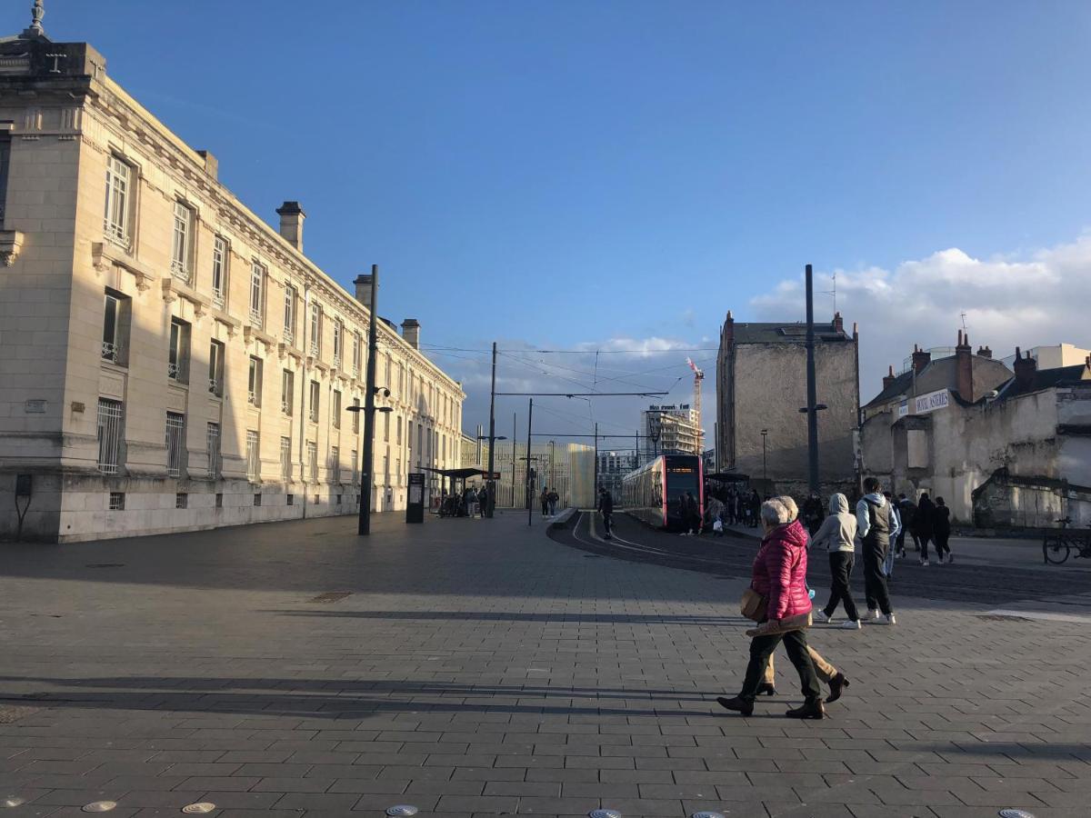 Studio Avec Balcon & Parking Gratuit - Tours Gare Екстер'єр фото